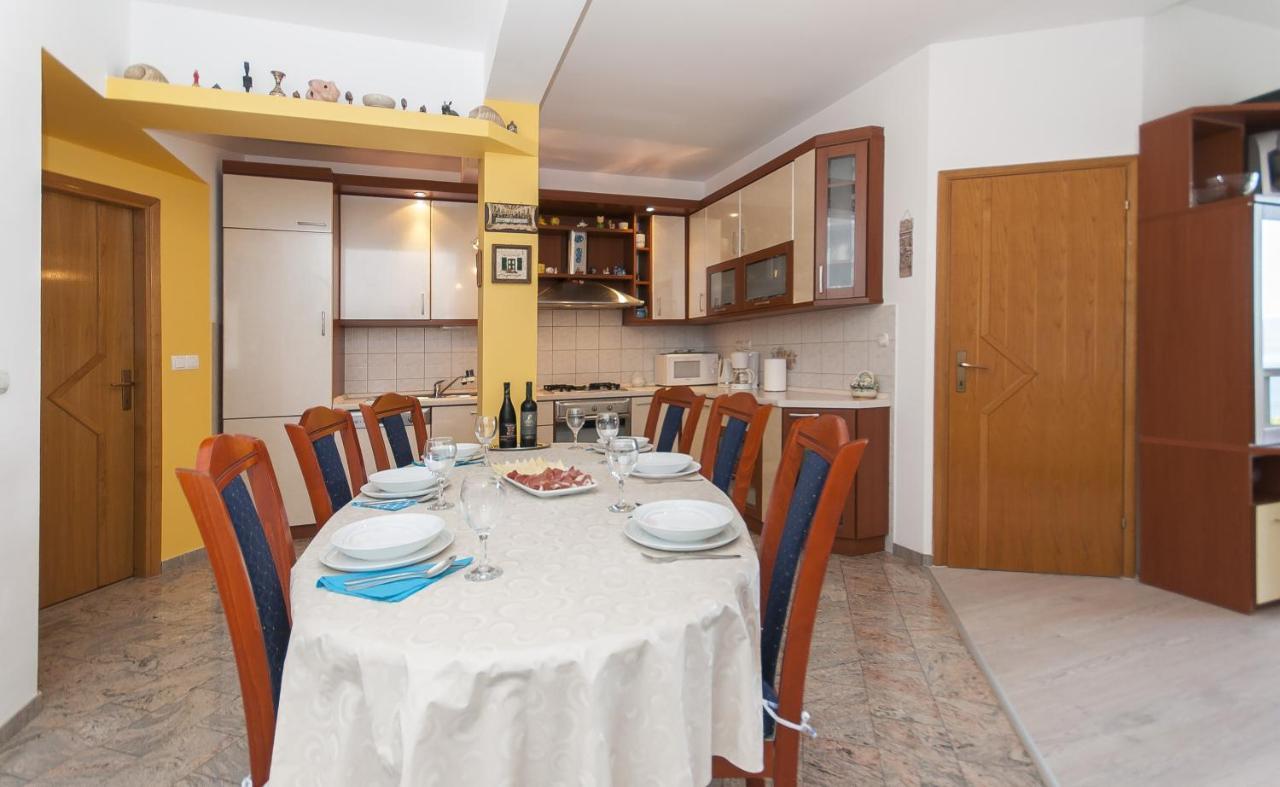 Apartment Brajki Омиш Экстерьер фото