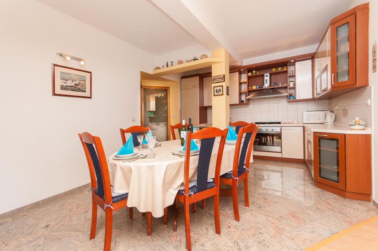 Apartment Brajki Омиш Экстерьер фото